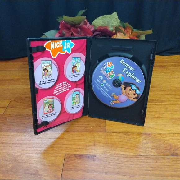 3/$10 π Nick Jr: Dora the Explorer Summer Explorer DVD - Picture 2 of 6